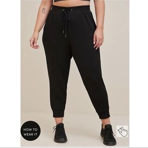 NWT Torrid Cupro Crop Active Jogger